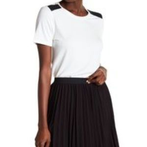 Sale✨Tommy Hilfiger Short Sleeve Knit Tee